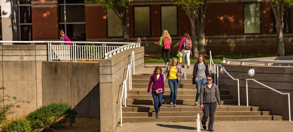 Washington State College of Ohio (WSCO) reported an uptick in enrollment and credit hours for the fall semester while most of Ohio’s community colleges saw a decline in numbers.