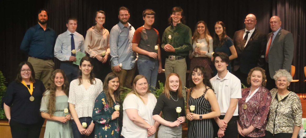 The Washington State College of Ohio Alpha Rho Gamma chapter of Phi Theta Kappa (PTK) honor society recently held its annual induction ceremony and welcomed 44 new members. The event was also an opportunity to celebrate its newly established scholarship.
