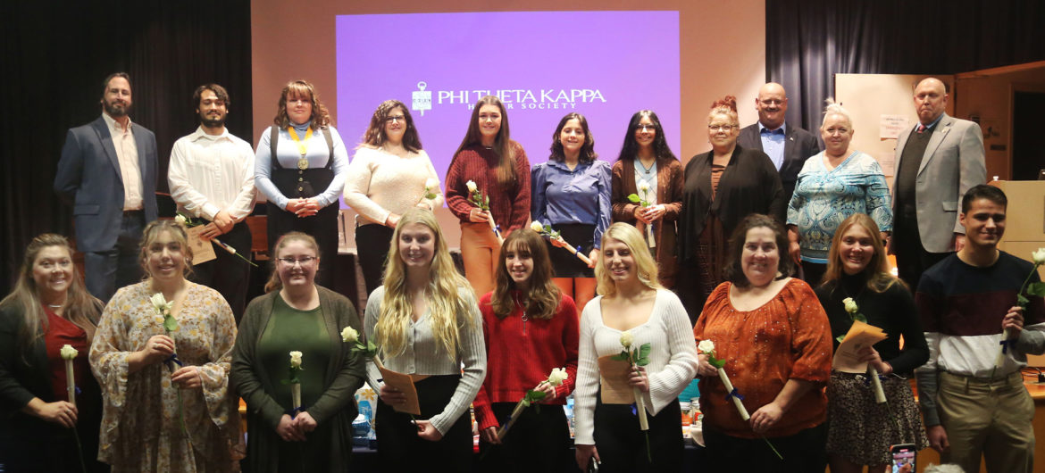 Washington State College of Ohio’s chapter of the international honor society Phi Theta Kappa (PTK) recently held its induction ceremony and welcomed 19 new members.