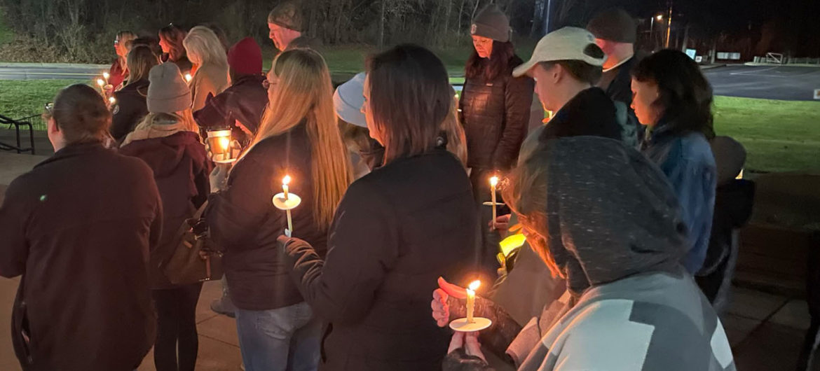 Washington State College of Ohio (WSCO) will host a community candlelight vigil—Hope for the Holidays, on its campus Sunday, Dec. 10 at 6 p.m.